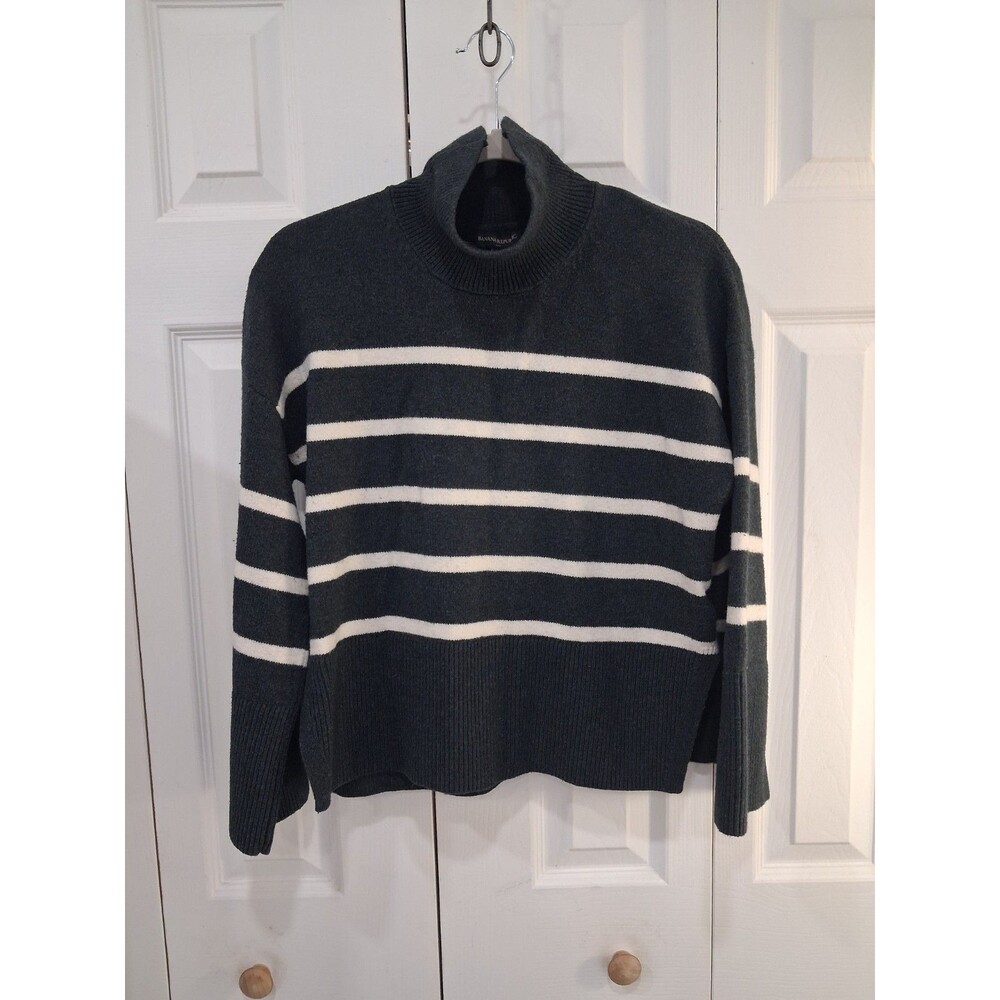 Banana Republic Striped Sweater Gray White Mock Neck Quiet Luxury Cozy Classic M